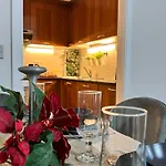Docklands Waterfront Luxury