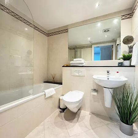 Docklands Waterfront Luxury Dublin