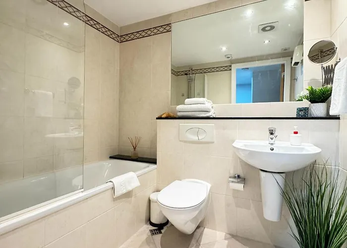 Docklands Waterfront Luxury 都柏林