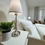 Docklands Waterfront Luxury