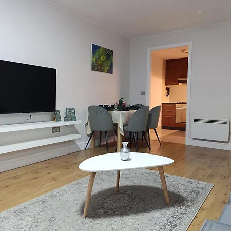 Docklands Waterfront Luxury Daire *